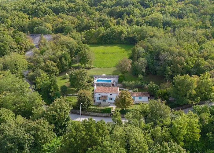 Rocco With Private Pool By 22 Estates *