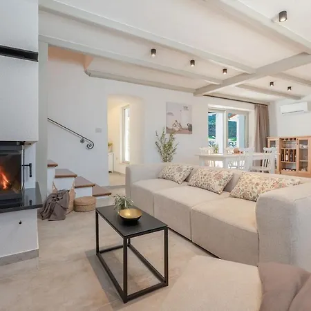 Rocco With Private Pool By 22 Estates Villa Kozljak