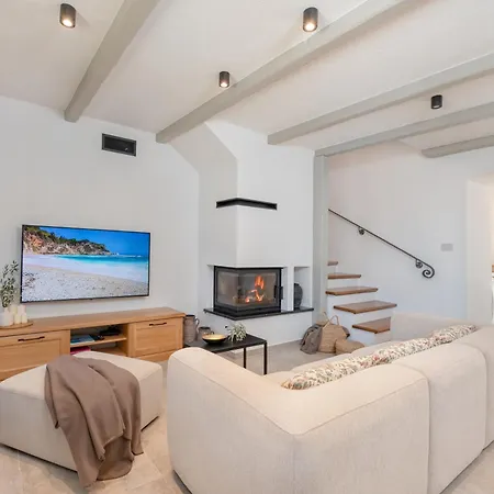 Rocco Villa