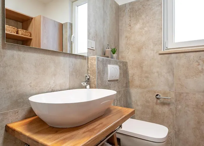 Villa Rocco With Private Pool By 22 Estates *