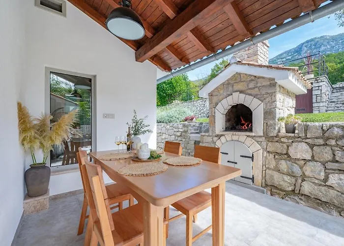 Villa Rocco With Private Pool By 22 Estates