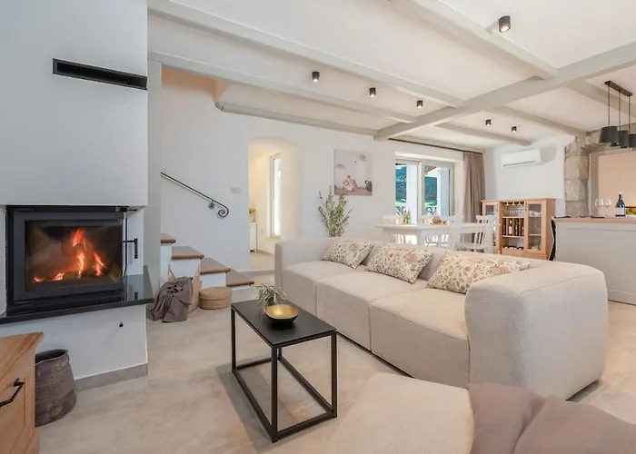 Rocco With Private Pool By 22 Estates Villa Kozljak