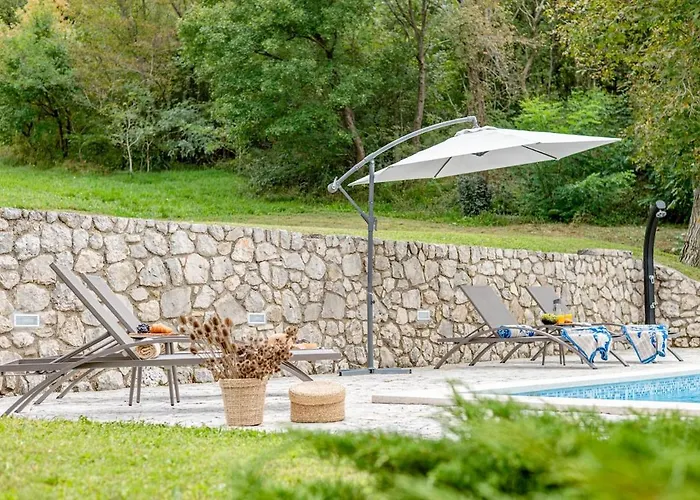 Villa Rocco With Private Pool By 22 Estates *